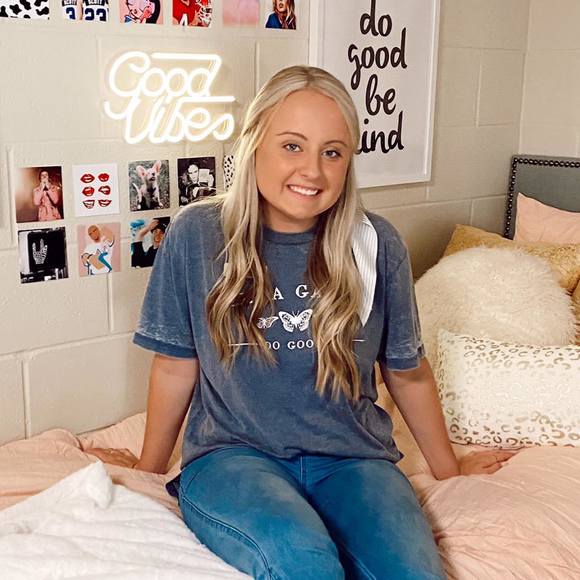catdavies2389